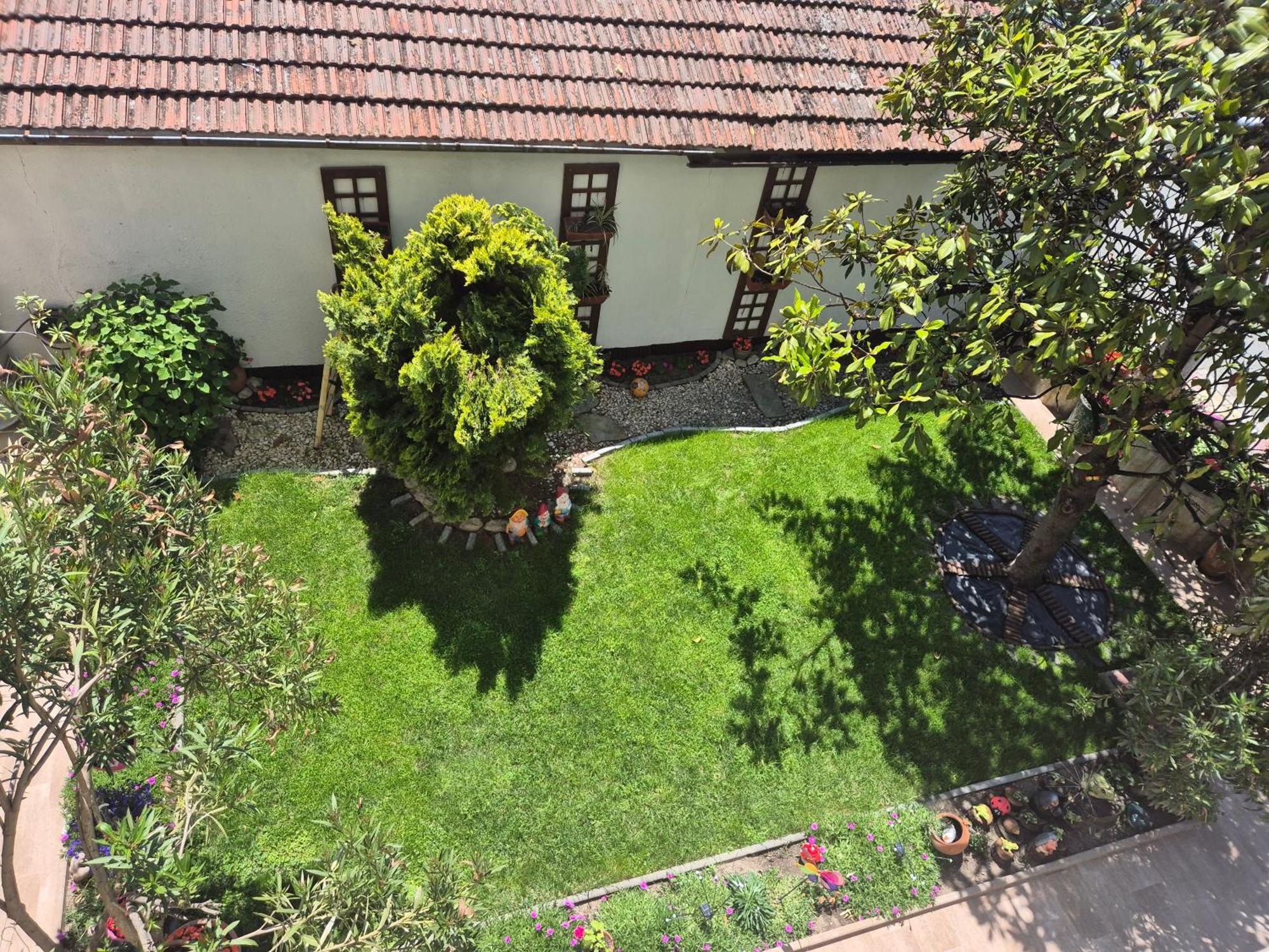 Vladimirov Guest House Primorsko Exterior foto